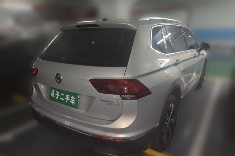 Used Volkswagen Tiguan L 2017 380TSI Automatic All-Wheel-Drive Luxury Edition Rear Right 45 Deg