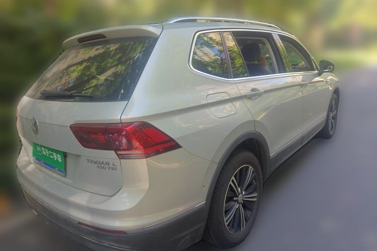 Used Volkswagen Tiguan L 2017 330TSI Automatic Two-Wheel Drive Flagship Edition Rear Right 45 Deg