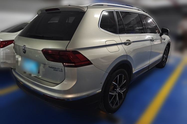 Used Volkswagen Tiguan L 2017 330TSI Automatic Two-Wheel Drive Flagship Edition Rear Right 45 Deg