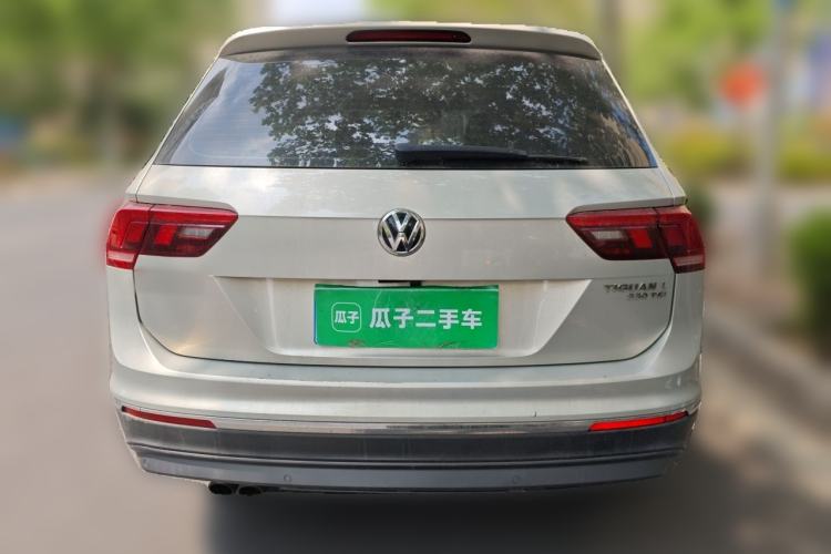 Used Volkswagen Tiguan L 2017 330TSI Automatic Two-Wheel Drive Luxury Edition Rear