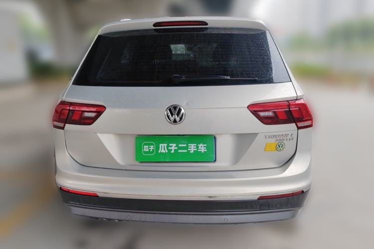 Used Volkswagen Tiguan L 2017 330TSI Automatic Two-Wheel Drive Luxury Edition Rear