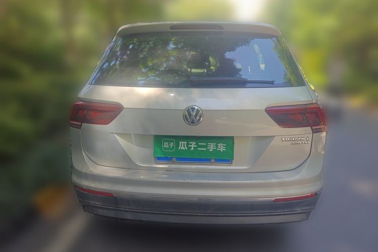 Used Volkswagen Tiguan L 2017 330TSI Automatic Two-Wheel Drive Flagship Edition Rear