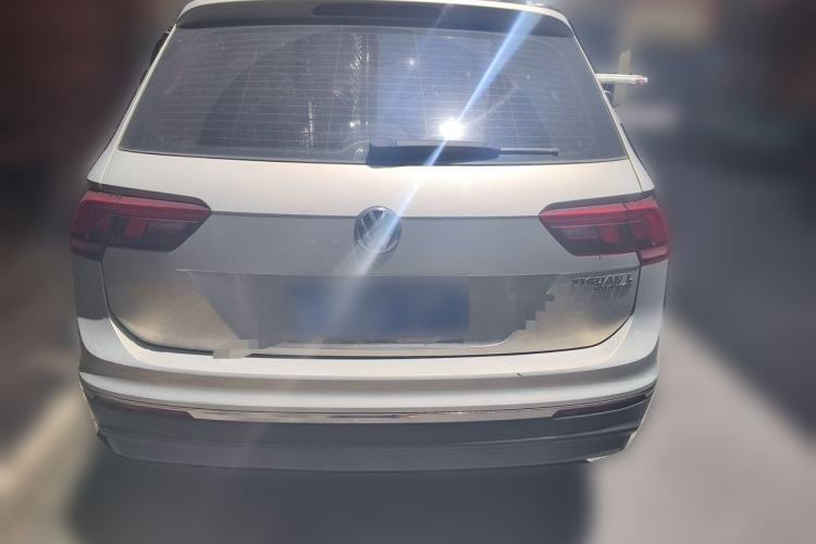Used Volkswagen Tiguan L 2017 330TSI Automatic Two-Wheel Drive Luxury Edition Rear