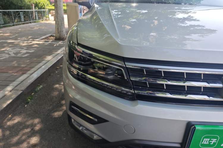 Used Volkswagen Tiguan L 2017 330TSI Automatic Two-Wheel Drive Flagship Edition Right Front Headlight