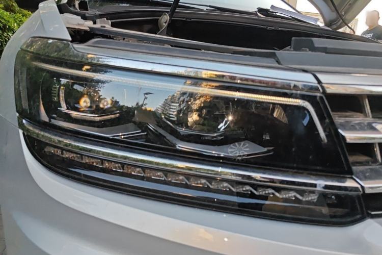 Used Volkswagen Tiguan L 2017 330TSI Automatic Two-Wheel Drive Flagship Edition Right Front Headlight