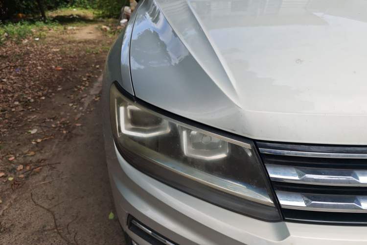 Used Volkswagen Tiguan L 2017 330TSI Automatic Two-Wheel Drive Luxury Edition Right Front Headlight