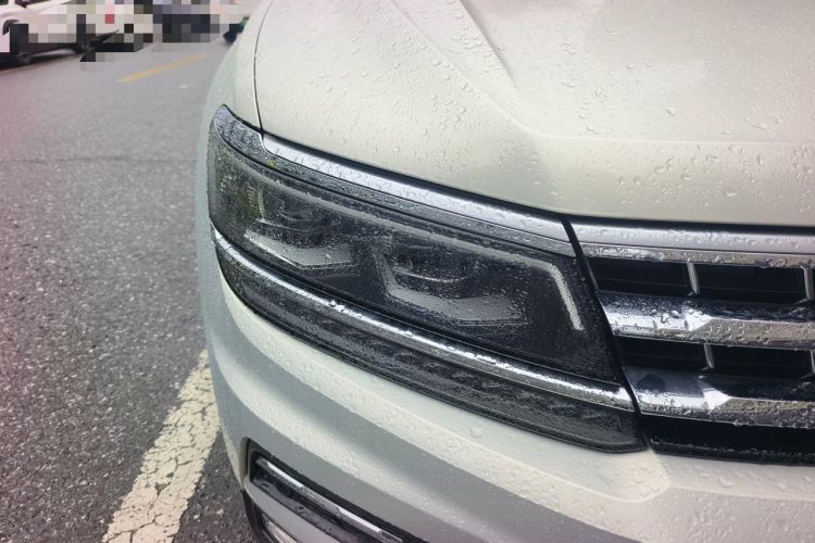 Used Volkswagen Tiguan L 2017 330TSI Automatic Two-Wheel Drive Flagship Edition Right Front Headlight
