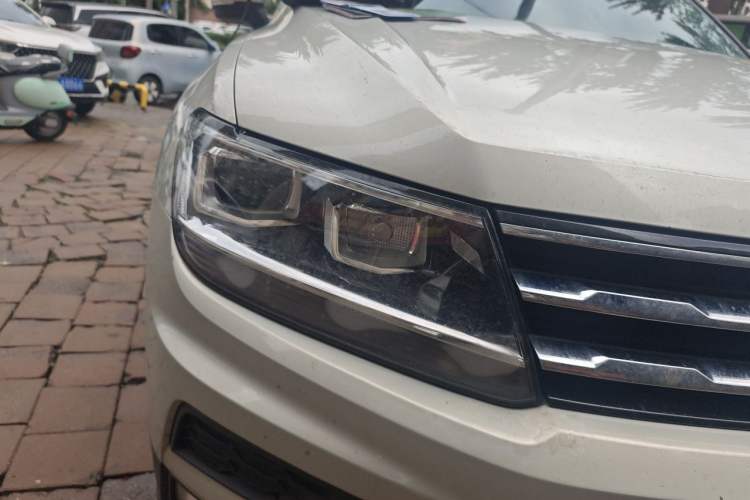 Used Volkswagen Tiguan L 2017 330TSI Automatic Two-Wheel Drive Luxury Edition Right Front Headlight