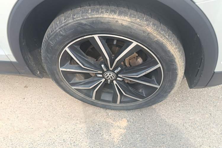 Used Volkswagen Tiguan L 2017 330TSI Automatic Two-Wheel Drive Flagship Edition Right Front Wheel Hub