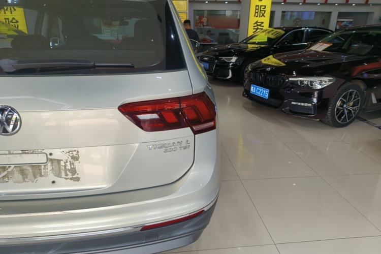 Used Volkswagen Tiguan L 2017 330TSI Automatic Two-Wheel Drive Luxury Edition Right Rear Taillight