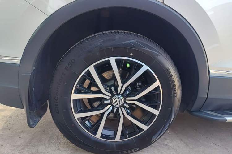 Used Volkswagen Tiguan L 2017 330TSI Automatic Two-Wheel Drive Luxury Edition Right Rear Wheel Hub