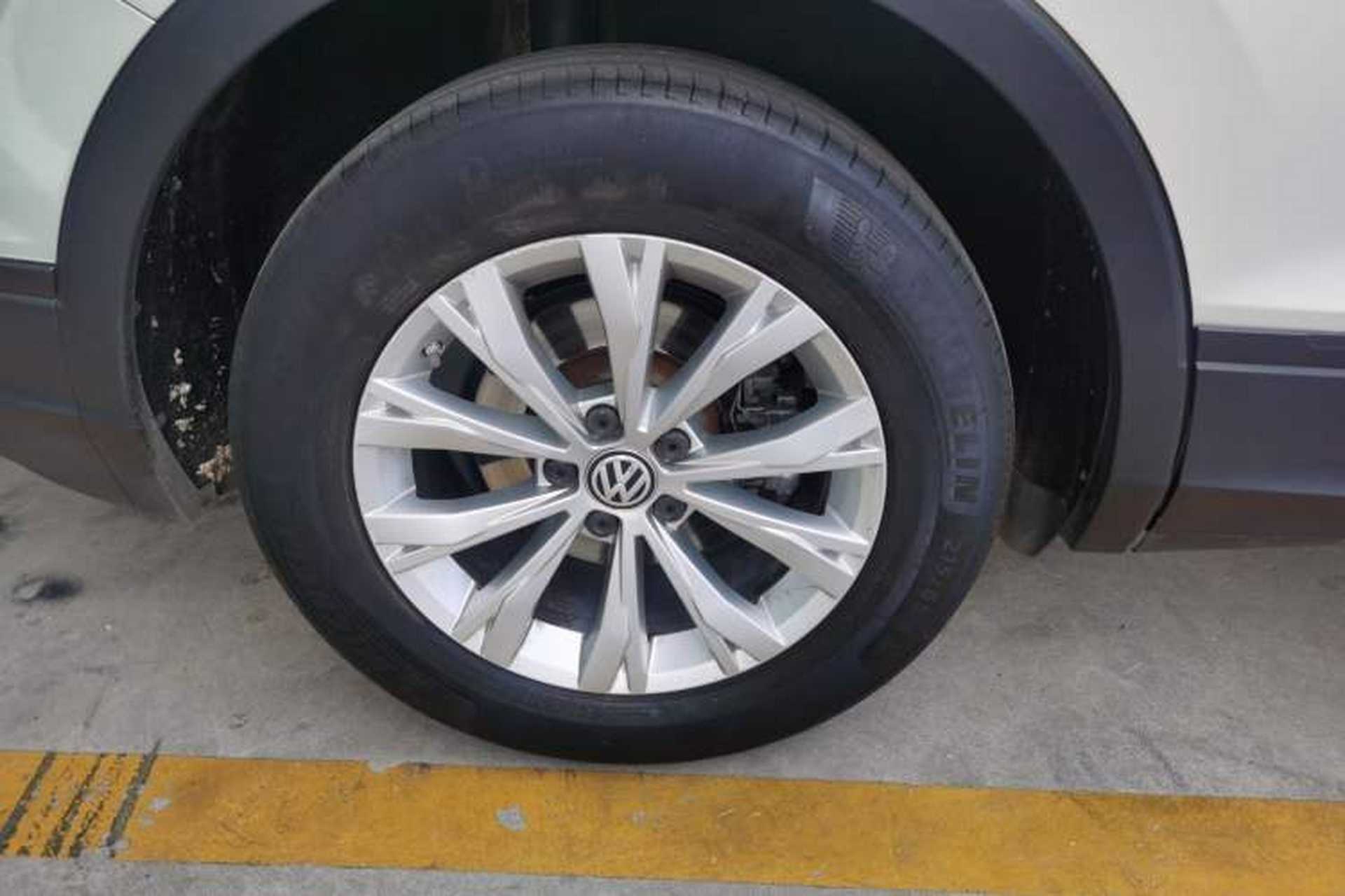 Used Volkswagen Tiguan L 2017 330TSI Automatic Two-Wheel Drive Luxury Edition Right Rear Wheel Hub