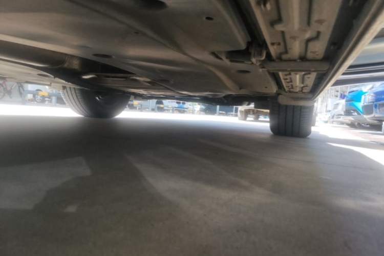 Used Volkswagen Tiguan L 2017 330TSI Automatic Two-Wheel Drive Flagship Edition Right Side Sill