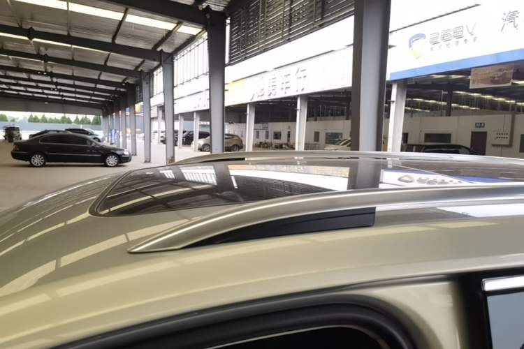 Used Volkswagen Tiguan L 2017 380TSI Automatic All-Wheel-Drive Luxury Edition Roof