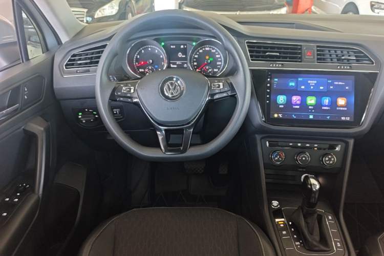 Used Volkswagen Tiguan L 2017 330TSI Automatic Two-Wheel Drive Luxury Edition Steering Wheel