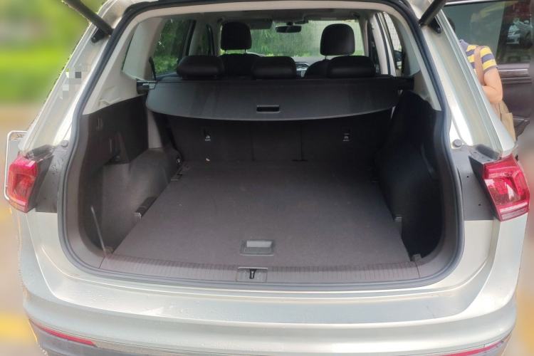 Used Volkswagen Tiguan L 2017 330TSI Automatic Two-Wheel Drive Flagship Edition Trunk
