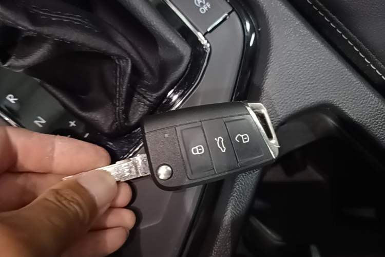 Used Volkswagen Tiguan L 2017 330TSI Automatic Two-Wheel Drive Flagship Edition Vehicle Key
