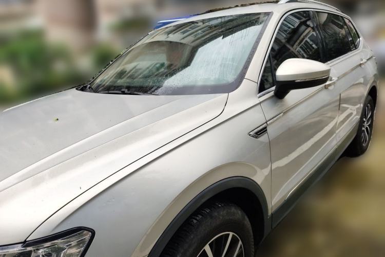 Used Volkswagen Tiguan L 2017 330TSI Automatic Two-Wheel Drive Comfort Edition Guazi used car, China used car export, Used car for sale, Used Volkswagen cars, Cheapest cars for sale