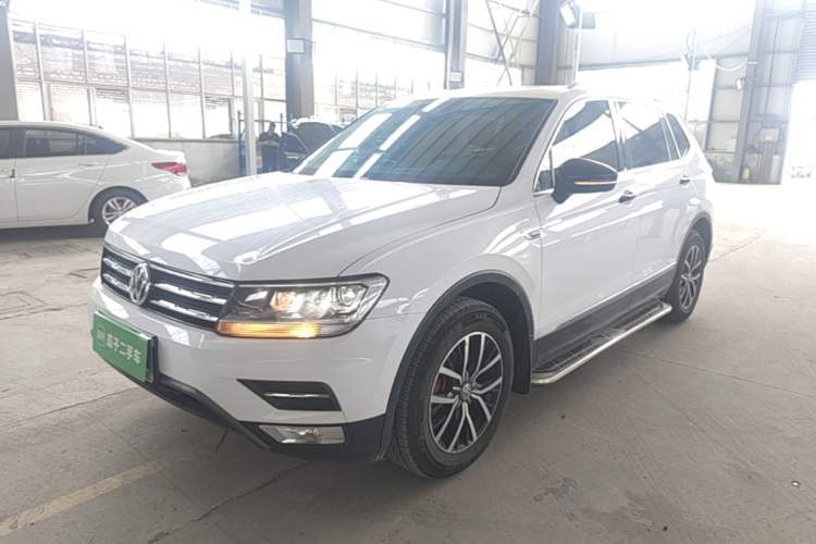 Used Volkswagen Tiguan L 2017 330TSI Automatic Two-Wheel Drive Luxury Edition Guazi used car, China used car export, Used car for sale, Used Volkswagen cars, Cheapest cars for sale