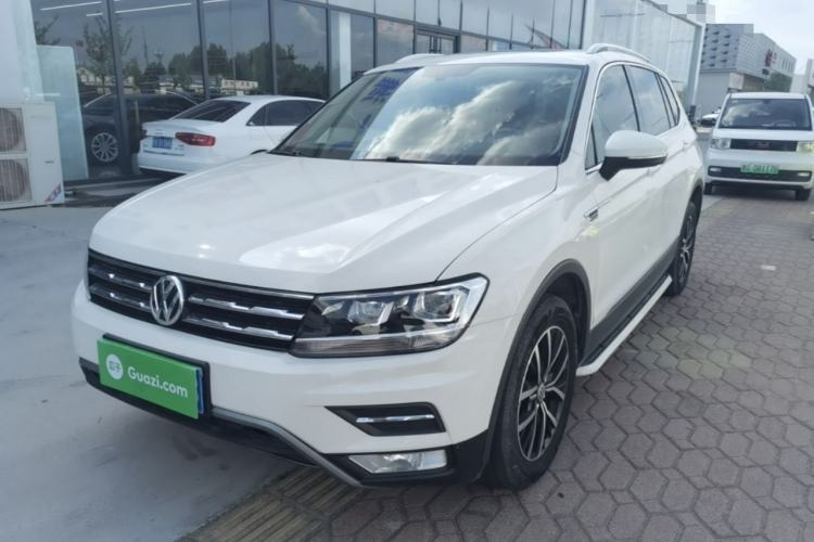 Used Volkswagen Tiguan L 2017 330TSI Automatic Two-Wheel Drive Luxury Edition Guazi used car, China used car export, Used car for sale, Used  cars, Cheapest cars for sale
