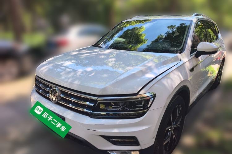 Used Volkswagen Tiguan L 2017 330TSI Automatic Two-Wheel Drive Flagship Edition Guazi used car, China used car export, Used car for sale, Used cars, Cheapest cars for sale