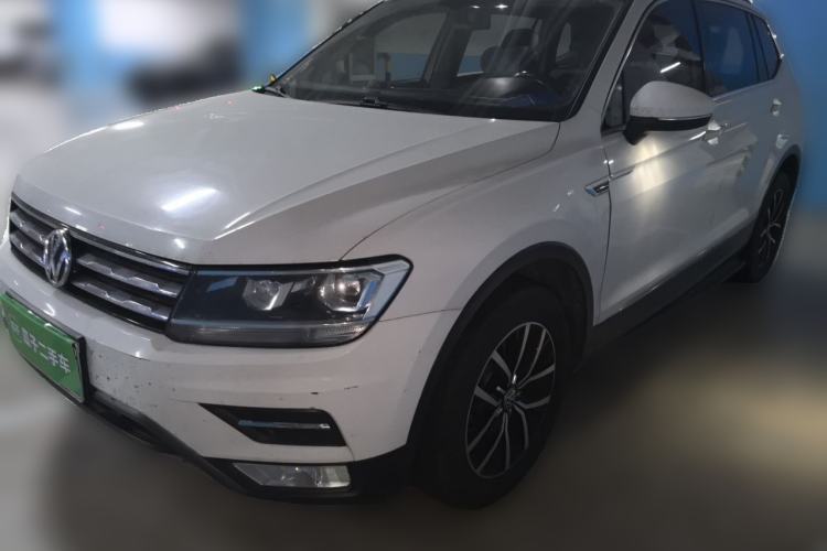Used Volkswagen Tiguan L 2017 330TSI Automatic Two-Wheel Drive Luxury Edition Guazi used car, China used car export, Used car for sale, Used cars, Cheapest cars for sale