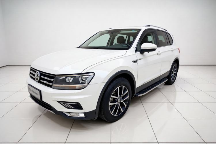 Used Volkswagen Tiguan L 2017 330TSI Automatic Two-Wheel Drive Luxury Edition Guazi used car, China used car export, Used car for sale, Used  cars, Cheapest cars for sale