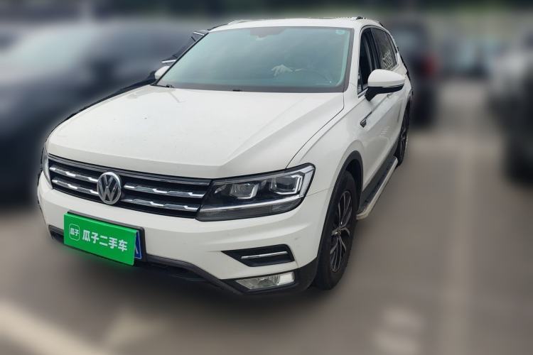Used Volkswagen Tiguan L 2017 330TSI Automatic Two-Wheel Drive Luxury Edition Guazi used car, China used car export, Used car for sale, Used cars, Cheapest cars for sale
