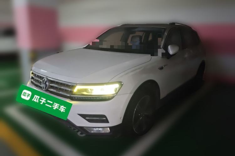 Used Volkswagen Tiguan L 2017 330TSI Automatic Two-Wheel Drive Flagship Edition Guazi used car, China used car export, Used car for sale, Used cars, Cheapest cars for sale