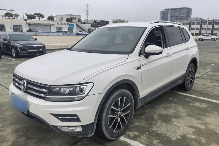 Used Volkswagen Tiguan L 2017 330TSI Automatic Two-Wheel Drive Comfort Edition Guazi used car, China used car export, Used car for sale, Used  cars, Cheapest cars for sale