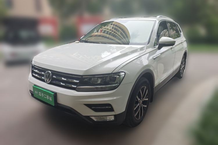 Used Volkswagen Tiguan L 2017 330TSI Automatic Two-Wheel Drive Luxury Edition Guazi used car, China used car export, Used car for sale, Used cars, Cheapest cars for sale