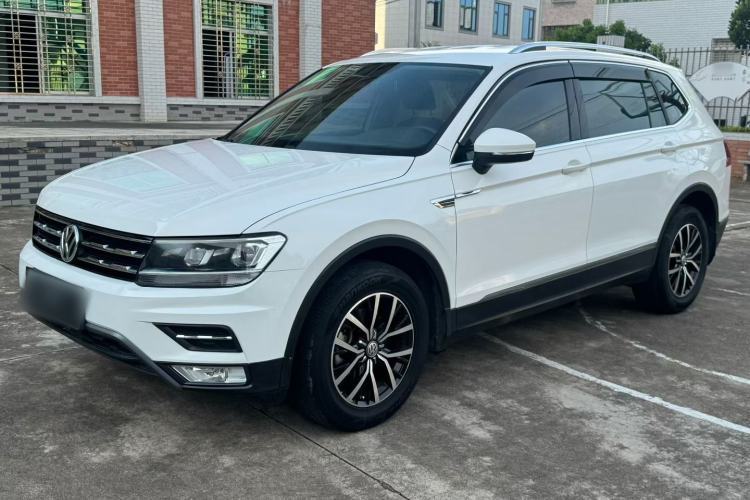 Used Volkswagen Tiguan L 2017 330TSI Automatic Two-Wheel Drive Comfort Edition Guazi used car, China used car export, Used car for sale, Used  cars, Cheapest cars for sale