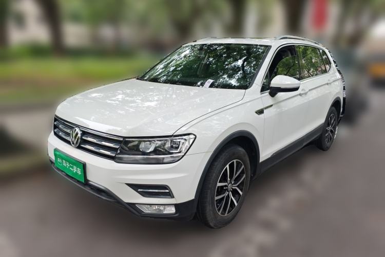 Used Volkswagen Tiguan L 2017 330TSI Automatic Two-Wheel Drive Luxury Edition Guazi used car, China used car export, Used car for sale, Used  cars, Cheapest cars for sale