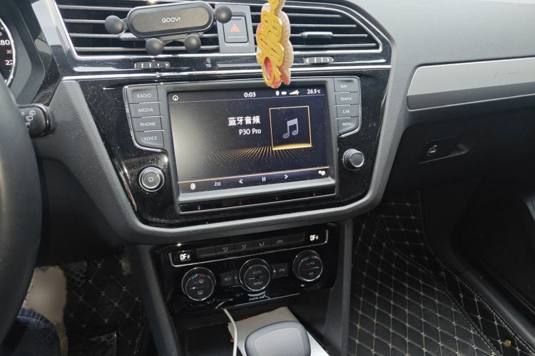 Used Volkswagen Tiguan L 2017 330TSI Automatic Two-Wheel Drive Comfort Edition Audio And AC Panel