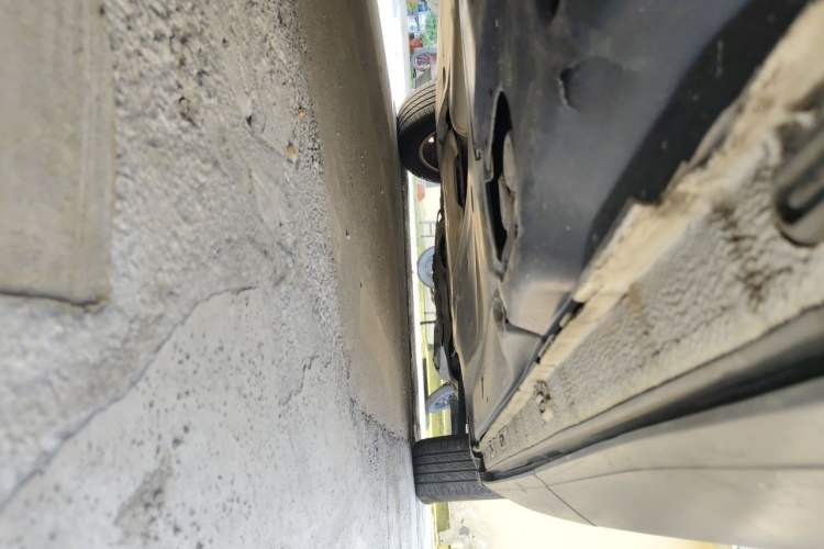 Used Volkswagen Tiguan L 2017 330TSI Automatic Two-Wheel Drive Luxury Edition Chassis Rear Right