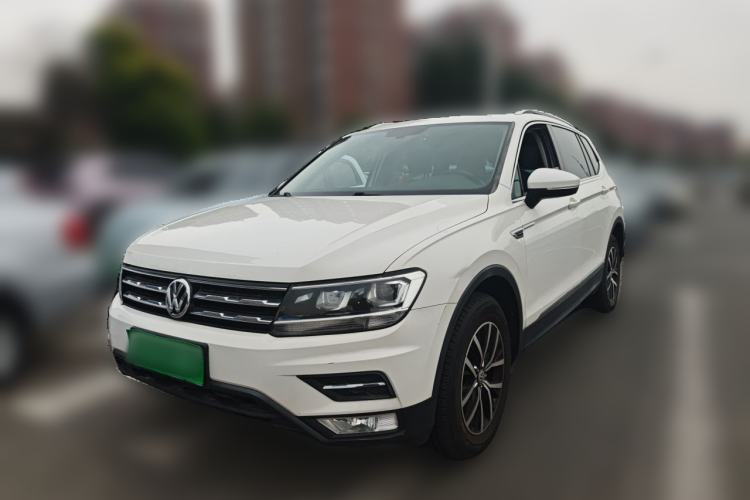 Used Volkswagen Tiguan L 2017 330TSI Automatic Two-Wheel Drive Luxury Edition Guazi used car, China used car export, Used car for sale, Used cars, Cheapest cars for sale