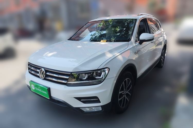 Used Volkswagen Tiguan L 2017 330TSI Automatic Two-Wheel Drive Comfort Edition Guazi used car, China used car export, Used car for sale, Used cars, Cheapest cars for sale