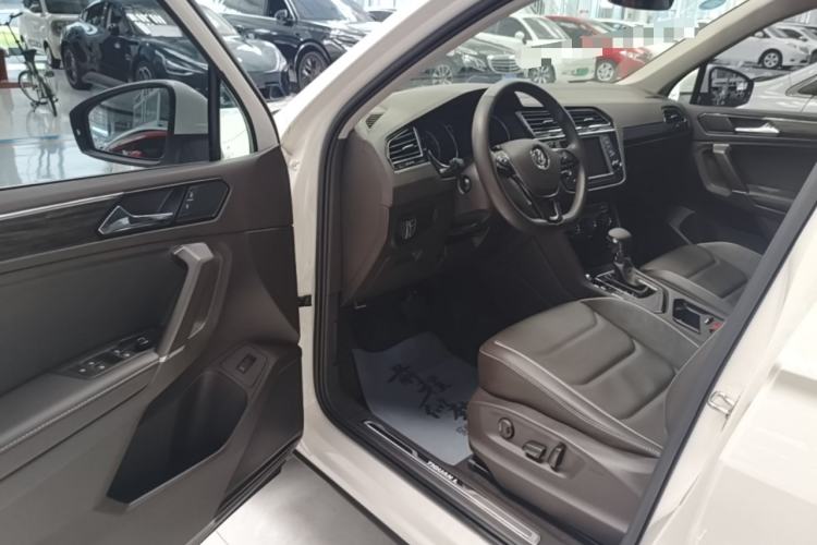 Used Volkswagen Tiguan L 2017 330TSI Automatic Two-Wheel Drive Flagship Edition Driver Seat