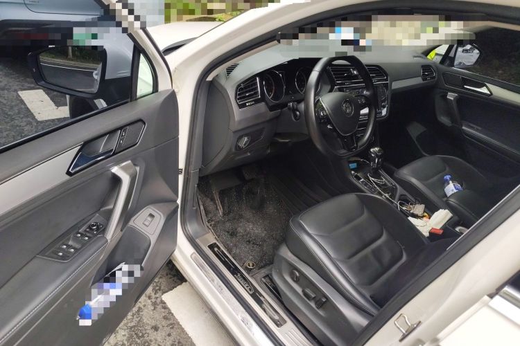 Used Volkswagen Tiguan L 2017 380TSI Automatic All-Wheel-Drive Luxury Edition Driver Seat