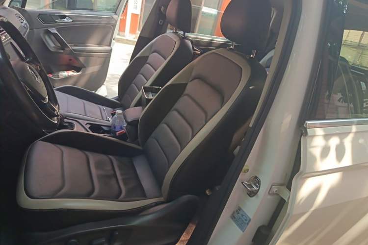 Used Volkswagen Tiguan L 2017 330TSI Automatic Two-Wheel Drive Luxury Edition Driver Seat