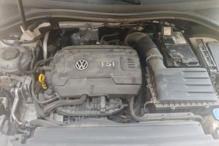 Used Volkswagen Tiguan L 2017 380TSI Automatic All-Wheel-Drive Luxury Edition Engine Bay