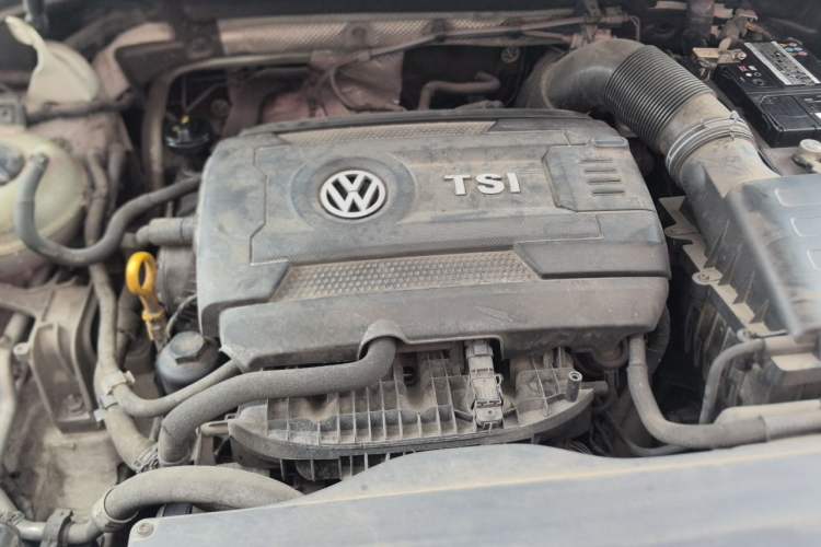 Used Volkswagen Tiguan L 2017 380TSI Automatic All-Wheel-Drive Luxury Edition Engine Bay