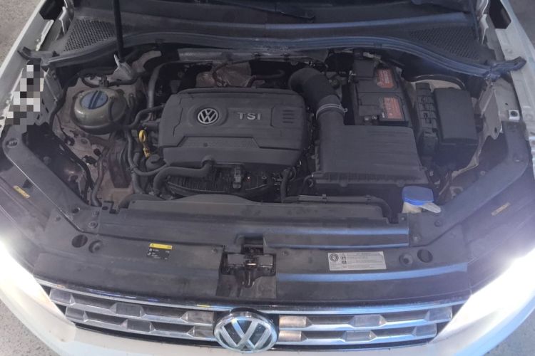 Used Volkswagen Tiguan L 2017 330TSI Automatic Two-Wheel Drive Luxury Edition Engine Bay