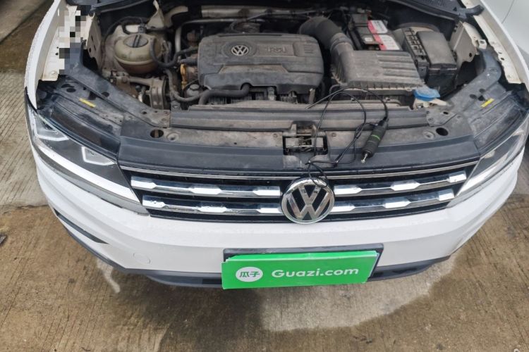 Used Volkswagen Tiguan L 2017 330TSI Automatic Two-Wheel Drive Luxury Edition Engine Bay