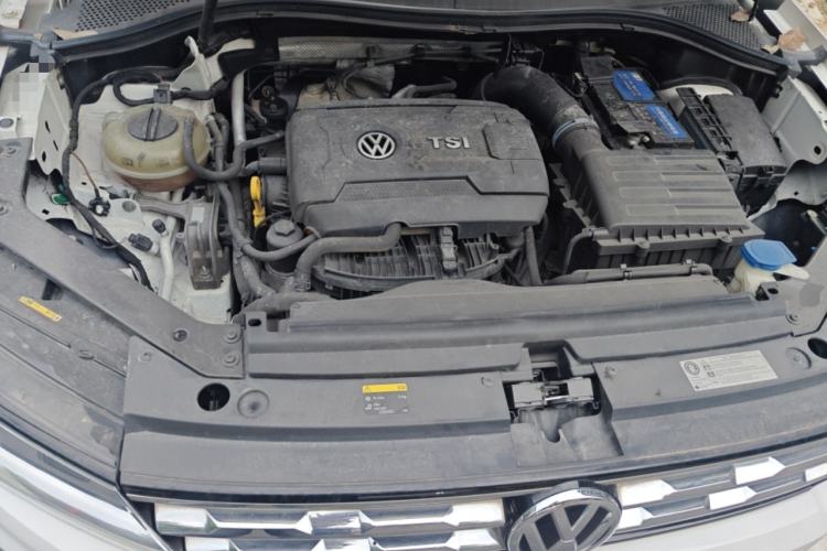 Used Volkswagen Tiguan L 2017 330TSI Automatic Two-Wheel Drive Comfort Edition Engine Bay