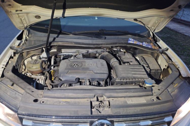 Used Volkswagen Tiguan L 2017 330TSI Automatic Two-Wheel Drive Comfort Edition Engine Bay