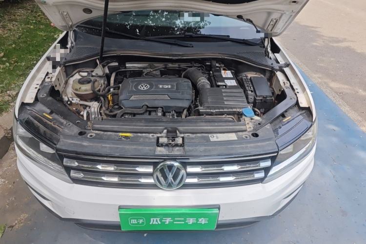 Used Volkswagen Tiguan L 2017 330TSI Automatic Two-Wheel Drive Comfort Edition Engine Bay