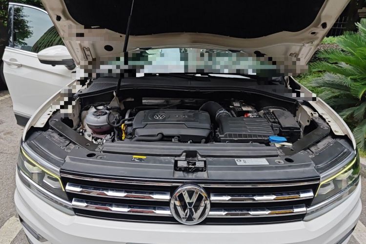 Used Volkswagen Tiguan L 2017 330TSI Automatic Two-Wheel Drive Luxury Edition Engine Bay