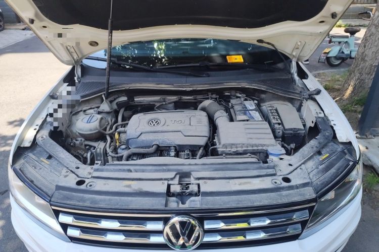 Used Volkswagen Tiguan L 2017 330TSI Automatic Two-Wheel Drive Comfort Edition Engine Bay