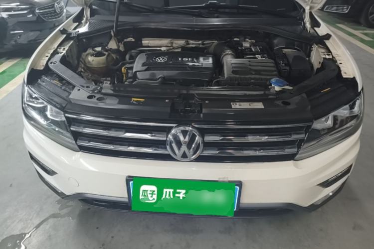Used Volkswagen Tiguan L 2017 330TSI Automatic Two-Wheel Drive Luxury Edition Engine Bay